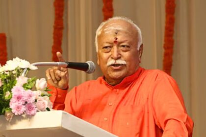Mohan Bhagwat : भारतात सर्वांचे पूर्वज एकच, कोणीही अहिंदू नाही : सरसंघचालक मोहन भागवत